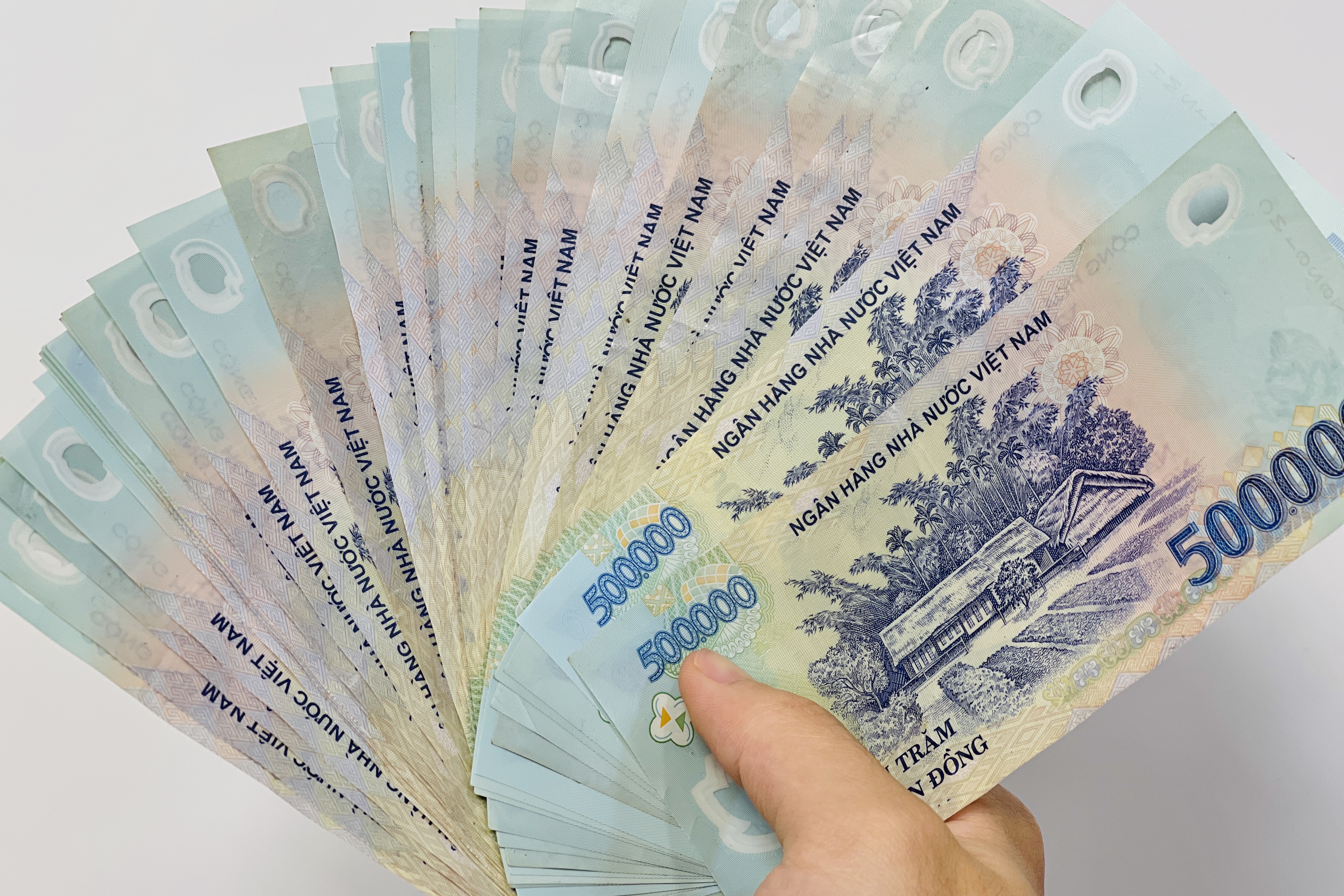 Sổ Mơ Thấy Tiền: Lộc Trời Gõ Cửa, Bốc Ngay Dàn Bạch Thủ VIP